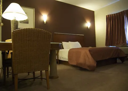 Smithtown Inn